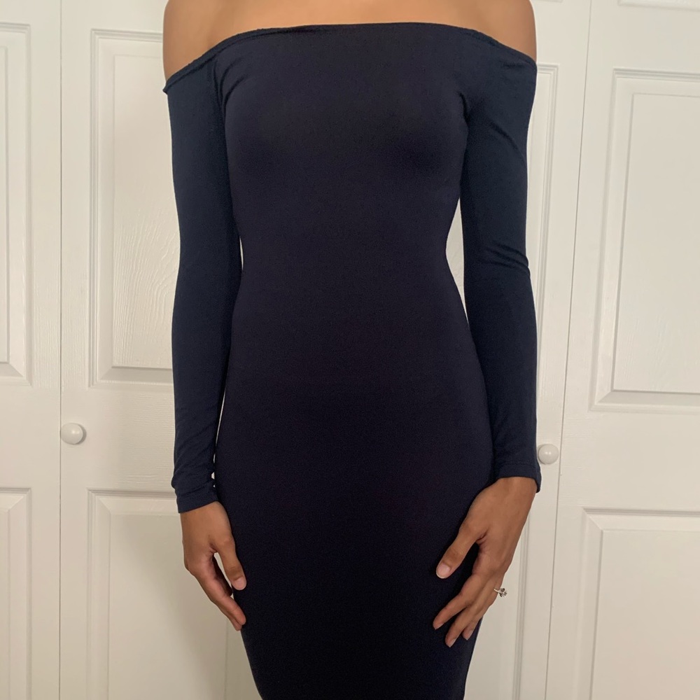 Navy blue bodycon midi dress